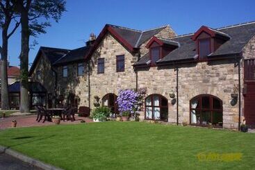 پانسیون Stone Cottage