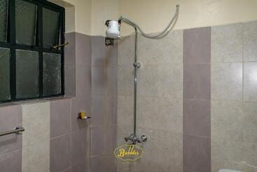 استراحتگاه Bubbles Hotel Thika
