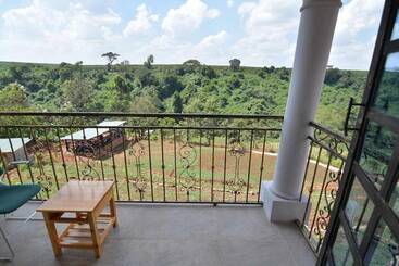 استراحتگاه Bubbles Hotel Thika