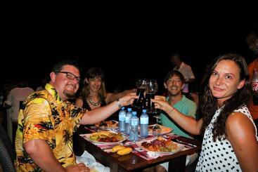 پانسیون Ocean Beach Inn   Maldives