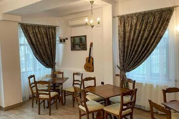 Pensiunea Casa Rica