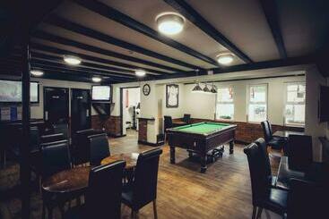 هاستل The Queens Inn