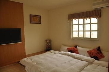 تختخواب و صبحانه Lk Breakfast And Beds