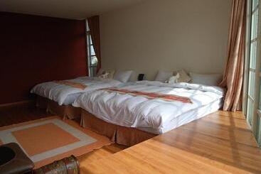 تختخواب و صبحانه Lk Breakfast And Beds