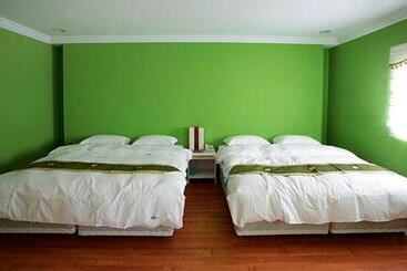تختخواب و صبحانه Lk Breakfast And Beds