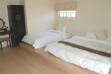 تختخواب و صبحانه Lk Breakfast And Beds