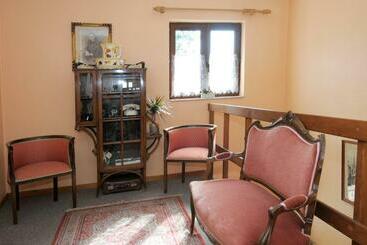 هتل Restaurant La Ferme De Grambais