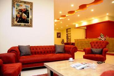 هتل Tehran Boutique