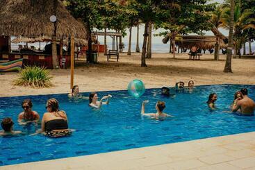 هتل Viajero Tayrona Hostel & Ecohabs