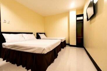 هتل Winzelle Suites