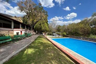 Lourdes Hotel Campestre