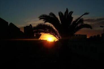تختخواب و صبحانه Dar Baaziz