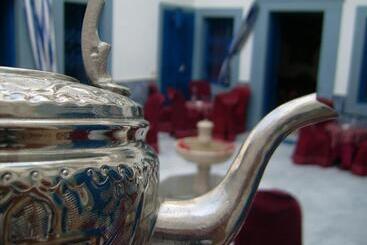 تختخواب و صبحانه Dar Baaziz