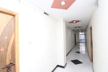Oyo 27695 Hotel Relation