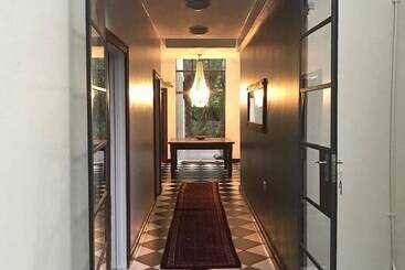 پانسیون 528 Victoria Falls Guest House