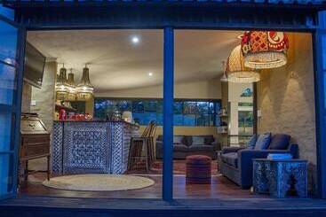 پانسیون 528 Victoria Falls Guest House
