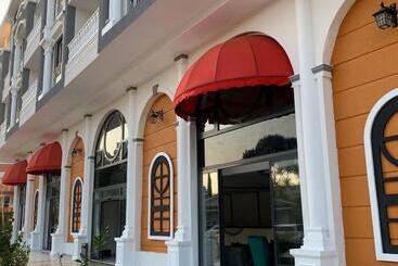 The Sansa Hotel & Spa