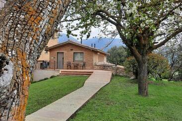 Casa Rural Cirerer - Sant Llorenc de Morunys