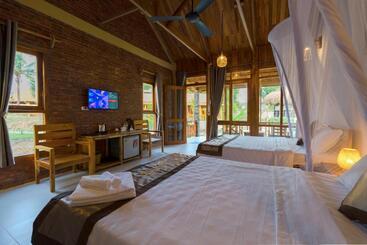 استراحتگاه Island Lodge Phu Quoc