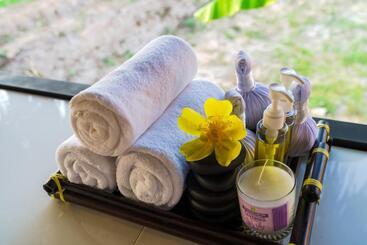 استراحتگاه Island Lodge Phu Quoc