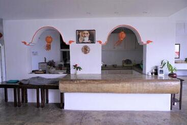 هتل Amaravati Wellness Center And Resort