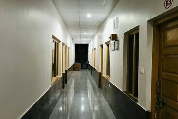 Hotel Fab Vishal Residency