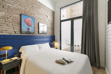 هتل Arte Suites By Olala Homes