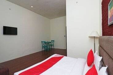 هتل Oyo 22298 Mannat Farms