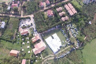 هتل Wagga Resort