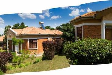 هتل Wagga Resort