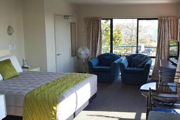 مُتل Panorama Motor Lodge