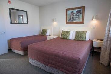 مُتل Panorama Motor Lodge
