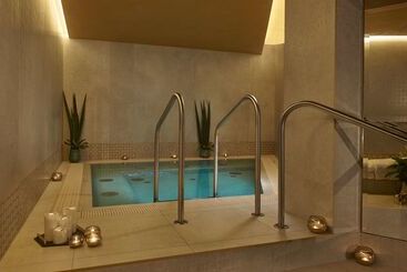 Párisi Udvar Hotel Budapest, Part Of Hyatt