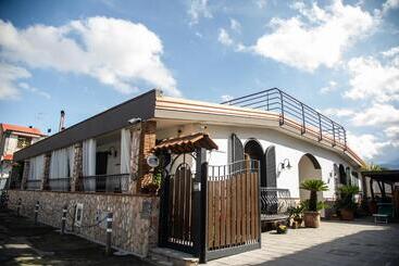 Ohana Bed And Breakfast - Castellammare di Stabia