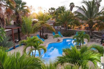 هتل Aqua Viva Suites