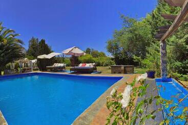 تختخواب و صبحانه South Landing Inn