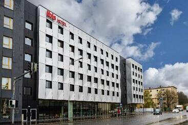 هتل Ibis Tallinn Center