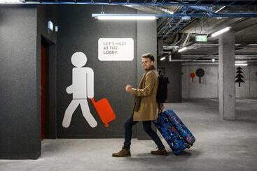 هتل Ibis Tallinn Center