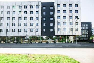 هتل Ibis Tallinn Center