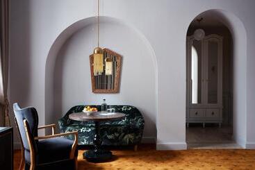 هتل Maison Metier, In The Unbound Collection By Hyatt
