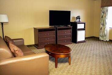 هتل Seaport Inn & Suites