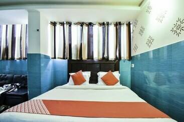 Oyo 22424 Hotel Vice Roy