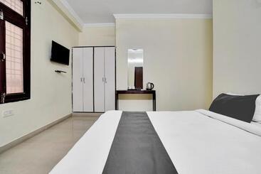 Oyo 23090 Hotel Mani Bhai Patel