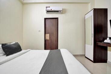 Oyo 23090 Hotel Mani Bhai Patel