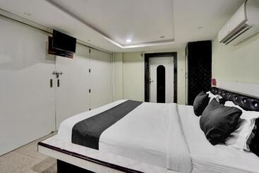 Oyo 23090 Hotel Mani Bhai Patel
