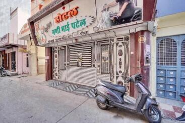 Oyo 23090 Hotel Mani Bhai Patel