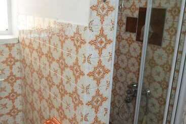 تختخواب و صبحانه St@y 1 Bnb
