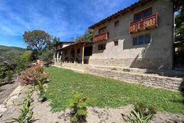 Los Viajeros B&b