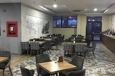 Nehi̇r Hotel Keşan