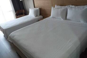 Nehi̇r Hotel Keşan